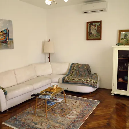 Nada Villa *